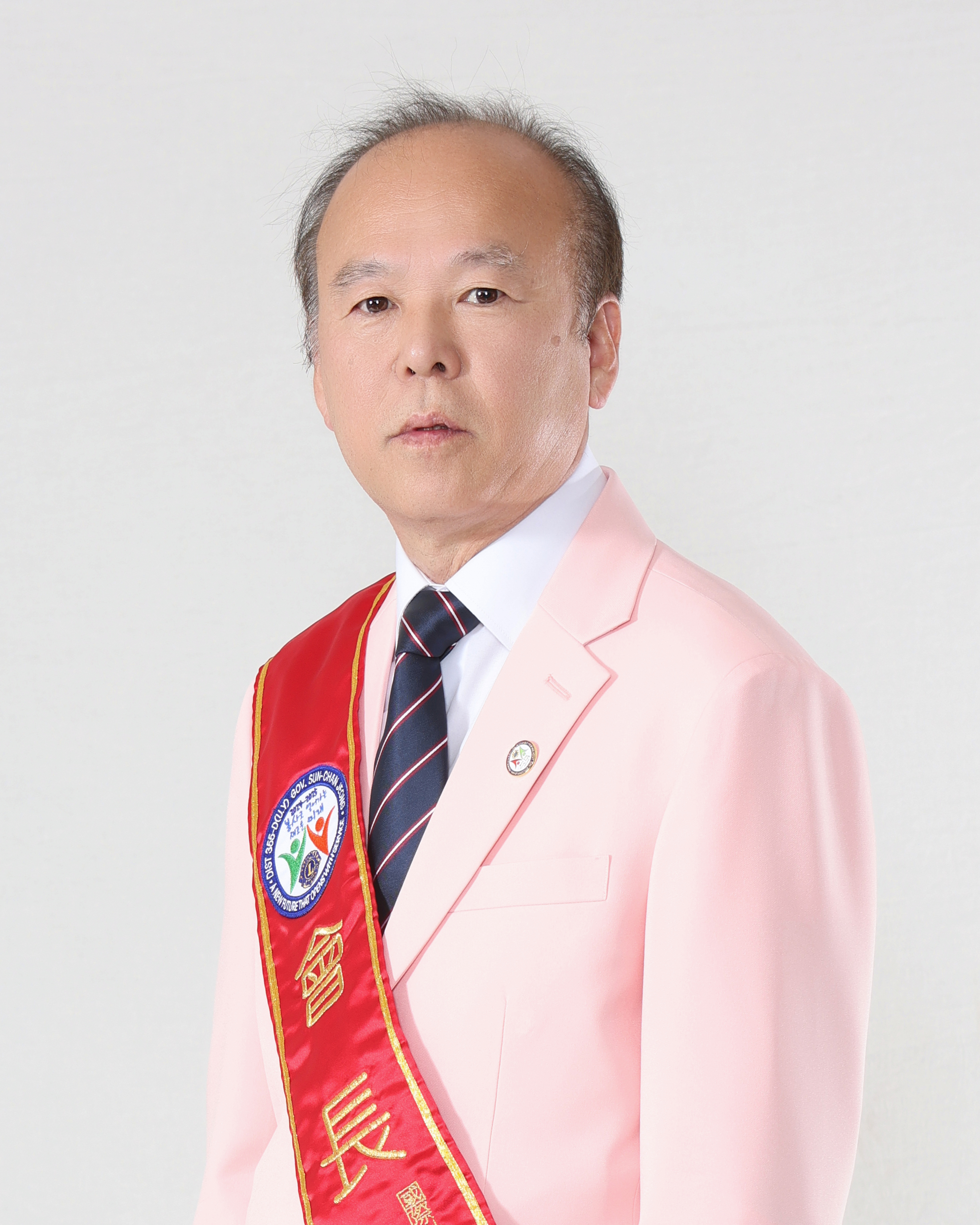 한덕구사진